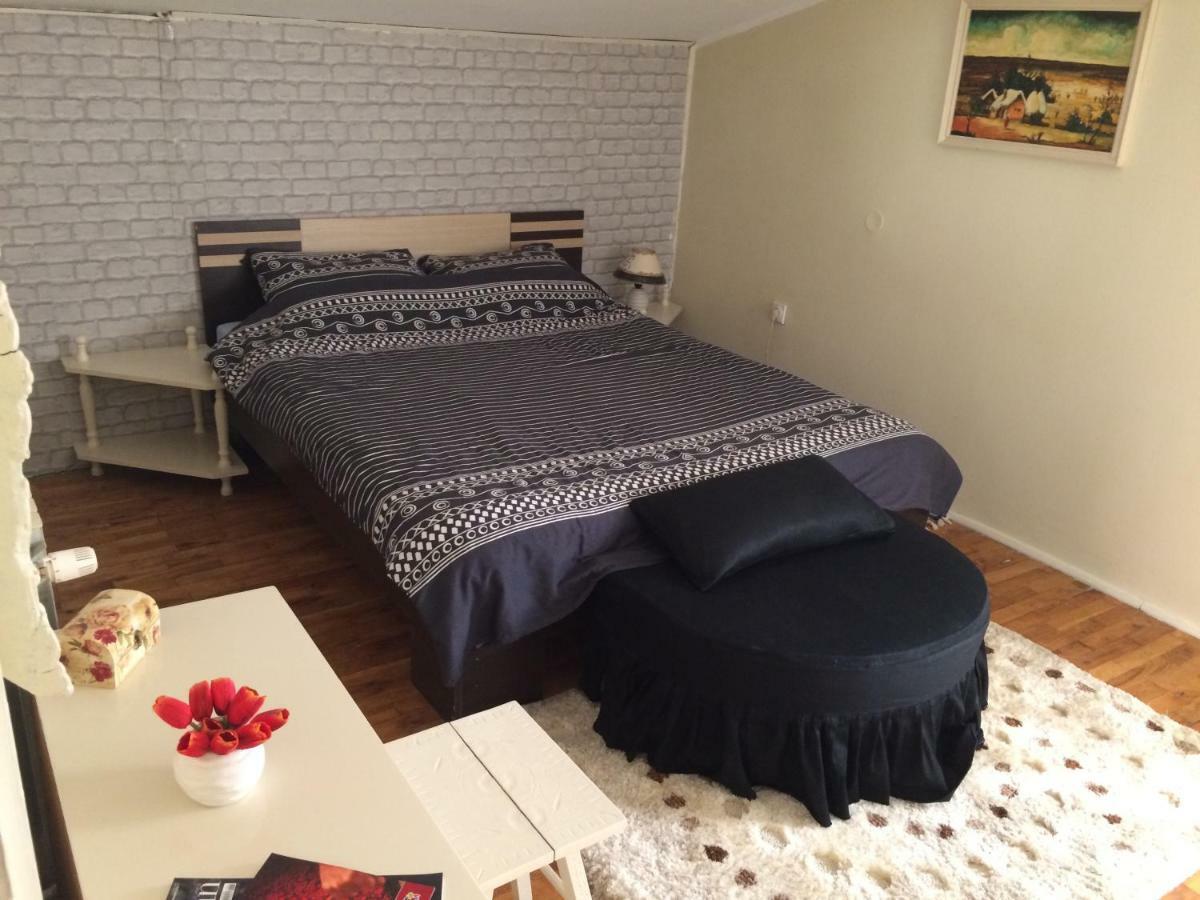 סומבור Apartman Melody מראה חיצוני תמונה